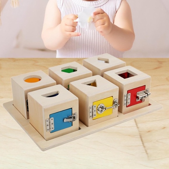 Guidecraft peekaboo lock boxes with storage tray - Picture 5 of 10